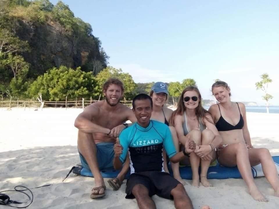 Feby'S Homestay Ekas Ngoại thất bức ảnh