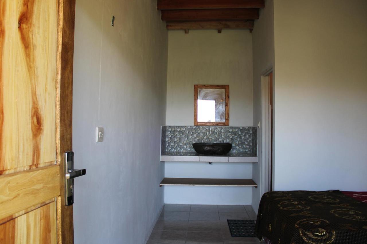 Feby'S Homestay Ekas Ngoại thất bức ảnh